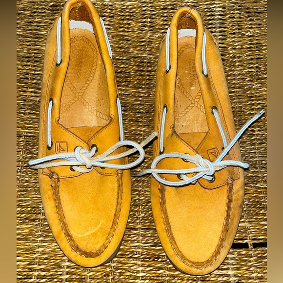 Woman’s Sperry Topsiders 🌵8.5 - Picture 1 of 9